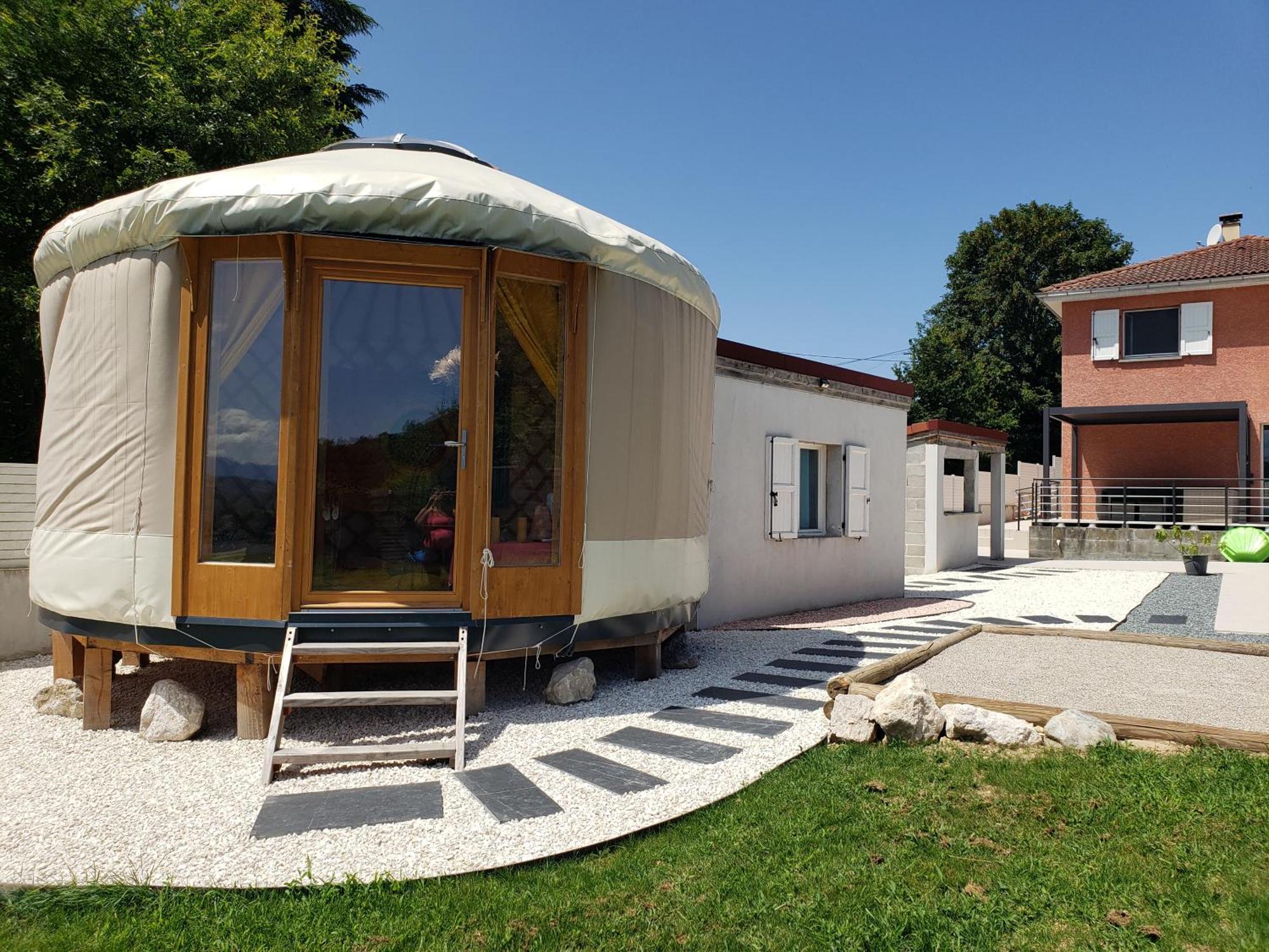 Yourte Atypique Entre Lyon Et Grenoble ! Vue Sur Les Montagnes. Nohant-en-Graçay Exterior foto